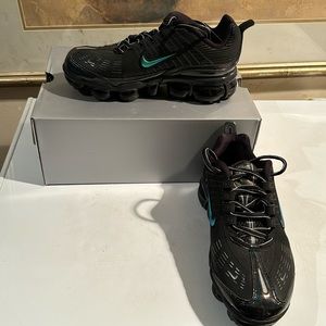 Nike Vapor Air Max. Black and green with sparkly green and different colors